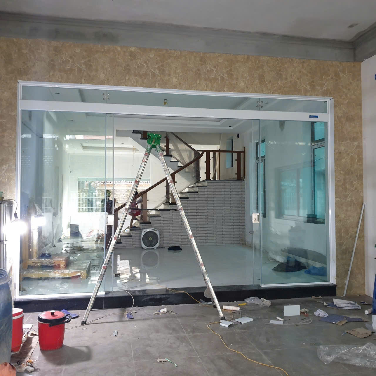 Kính cường lực